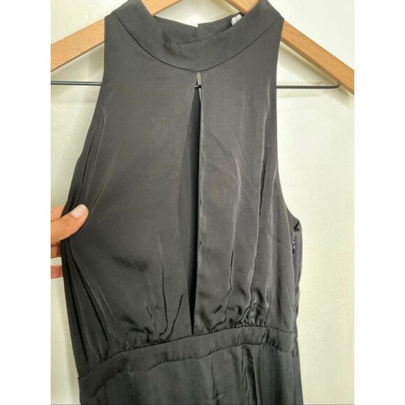 Good American Midi Ruffle Dress - Picture 5 of 10